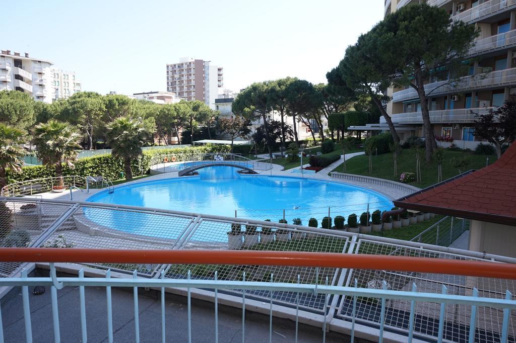 Appartamenti La Torre Lignano Sabbiadoro Exterior foto