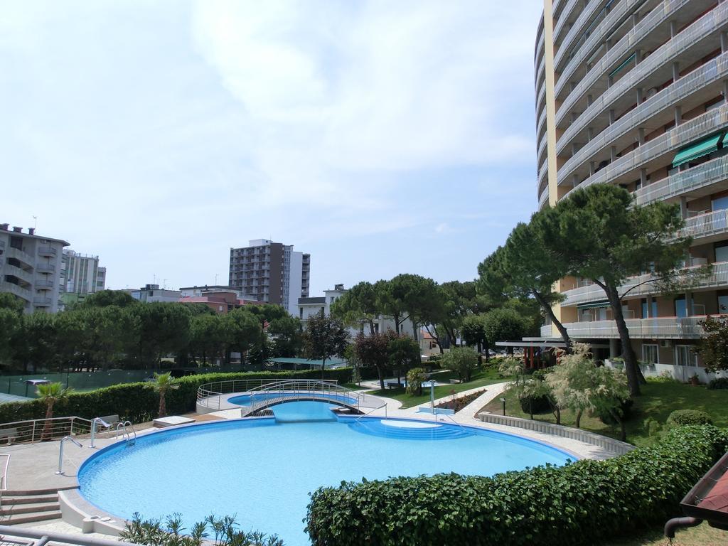 Appartamenti La Torre Lignano Sabbiadoro Exterior foto