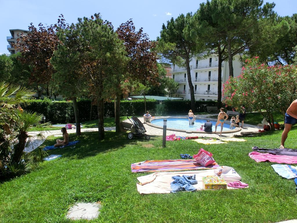Appartamenti La Torre Lignano Sabbiadoro Exterior foto